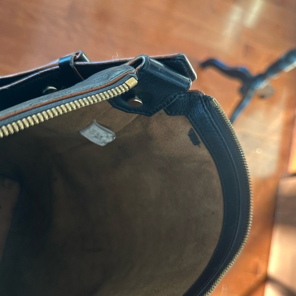 Authentic MCM Large Klara Monogram Leather Hobo shoulder bag/crossbody black. - Picture 3 of 16